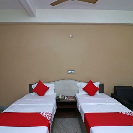 Oyo 37989 Hotel Debarshi Bankura Екстер'єр фото