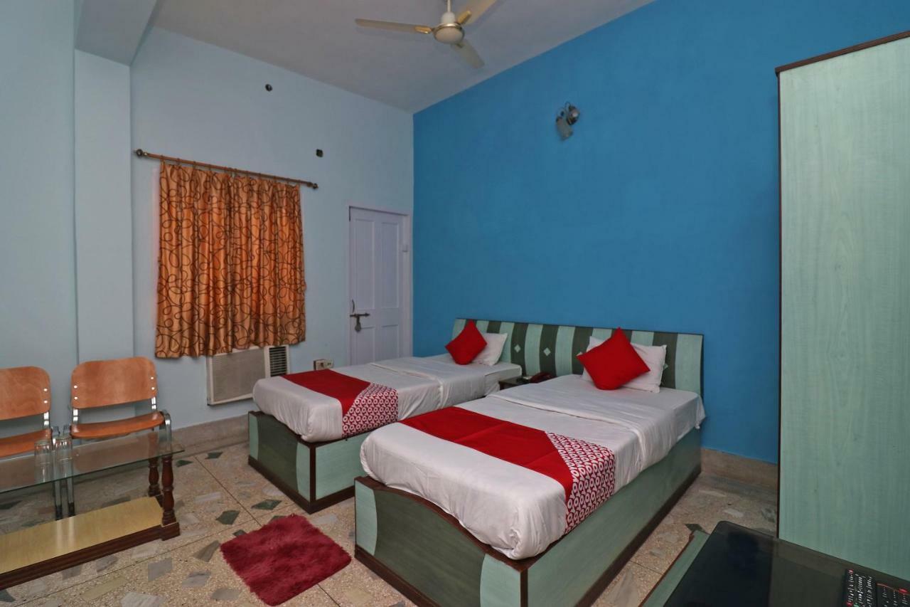 Oyo 37989 Hotel Debarshi Bankura Екстер'єр фото